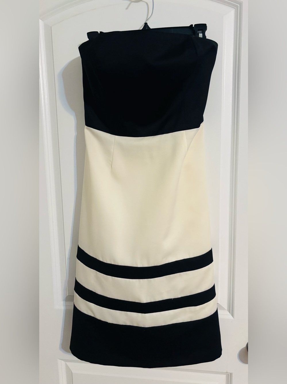 Vintage Liz Claiborne Super Flattering Black and Ivory Strapless A-Line Dress